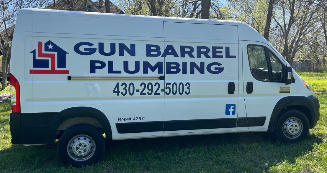 Gun Barrel Plumbing service team ready for emergency drain clearing